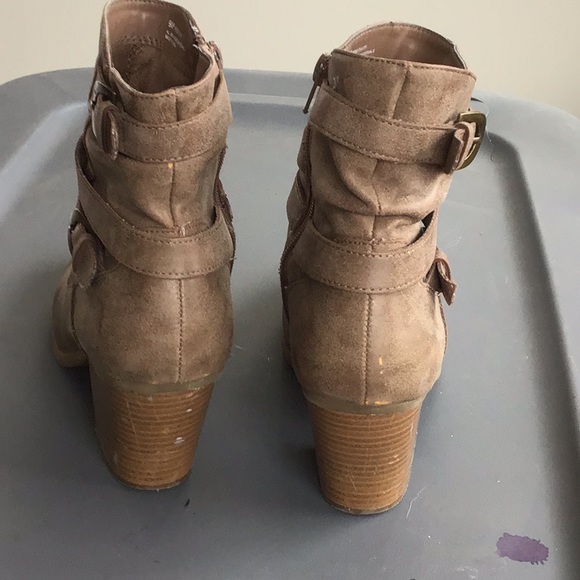 Aerosols booties size 9. Good condition. - Picture 3 of 6